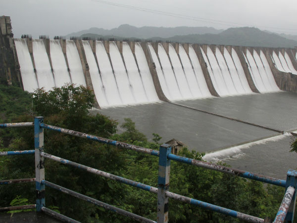 hydropowerstationatsardarsarovarbecomesoperational